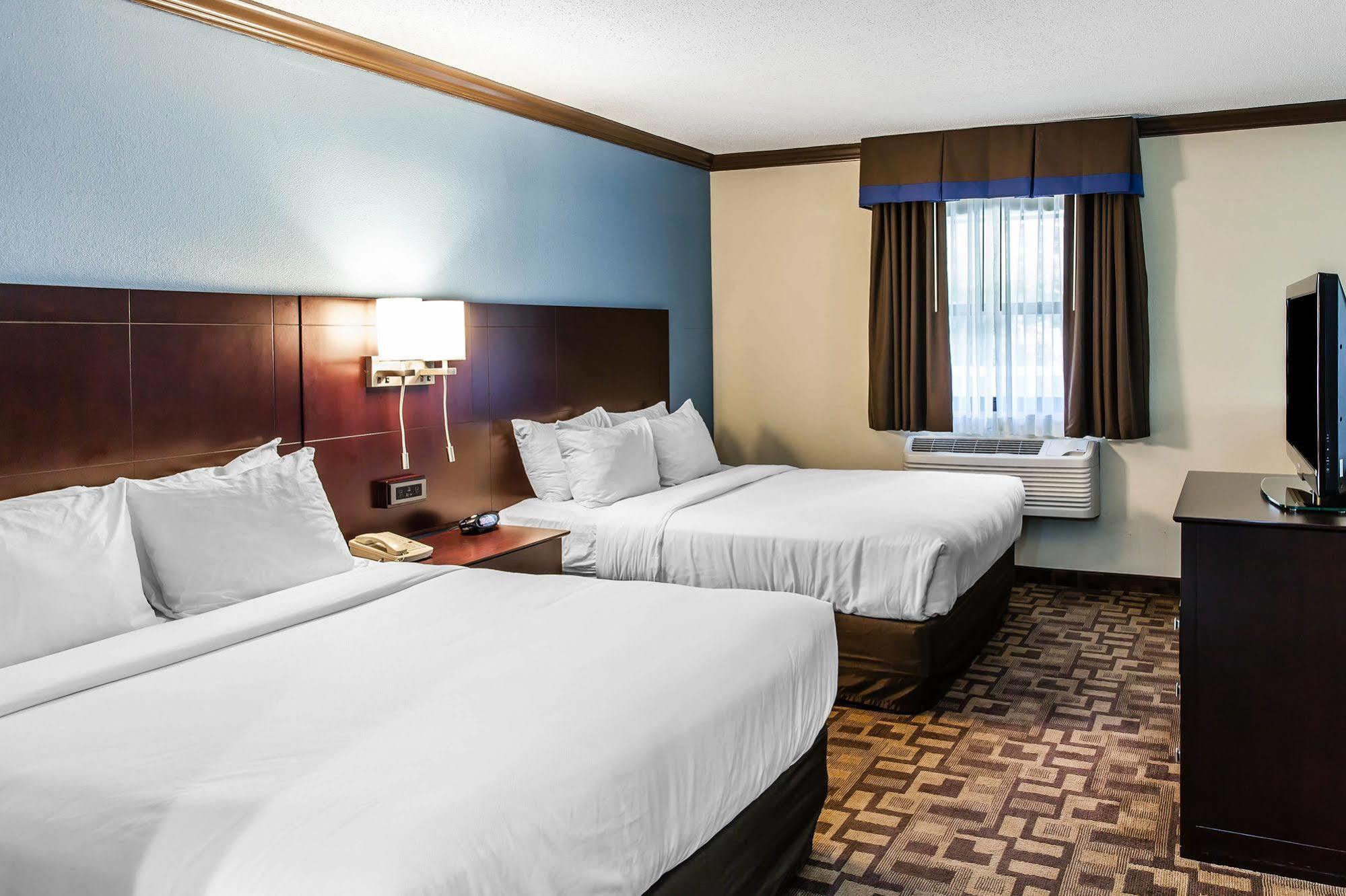 Hotel Quality & Quakertown-allentown 3*
