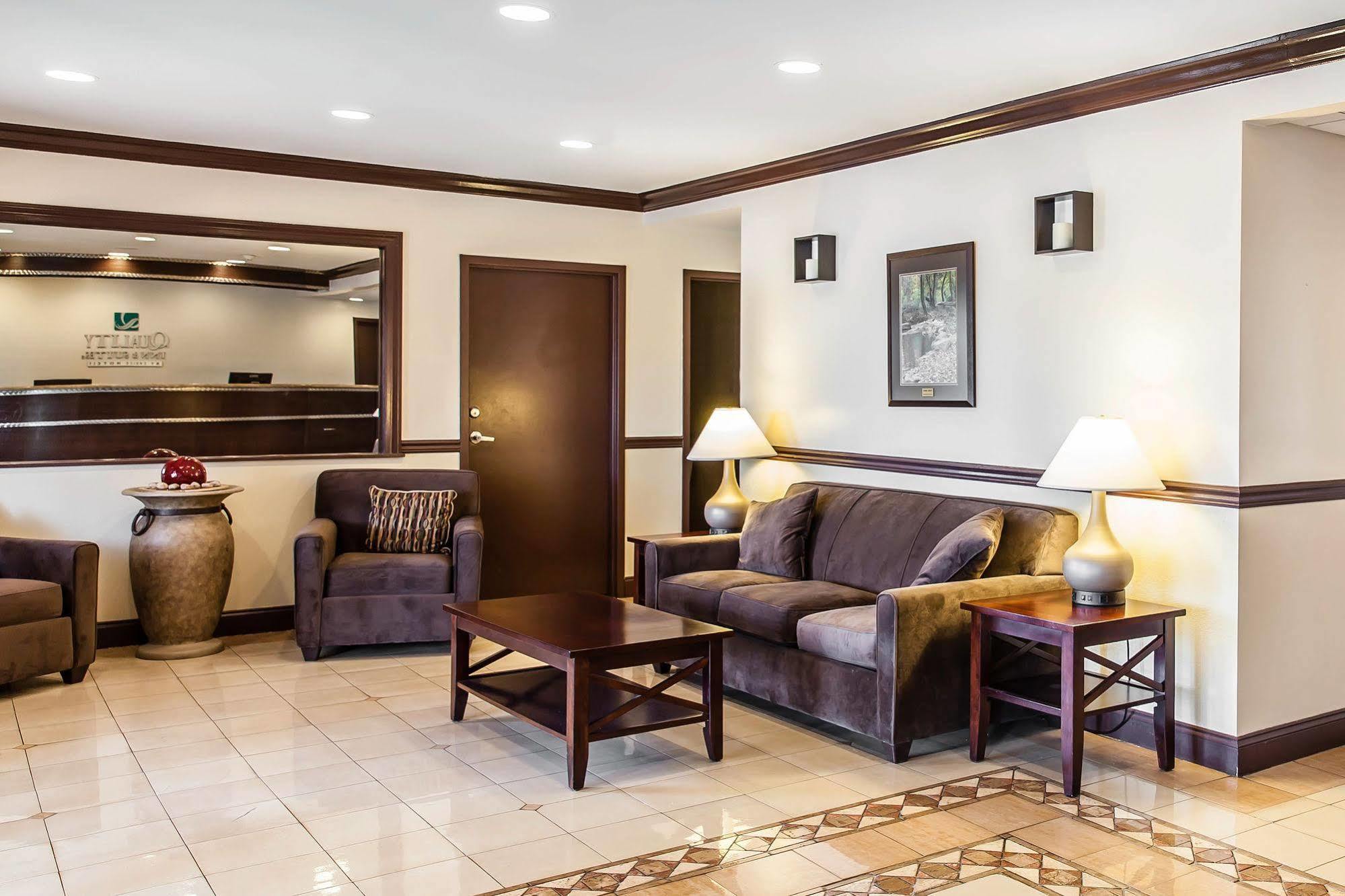 Quality & Quakertown-allentown Hotel Quakertown